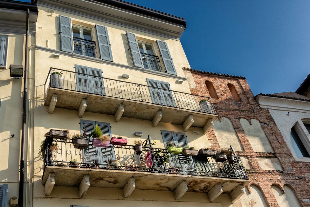 Balconi di piazza della Vittoria, Pavia