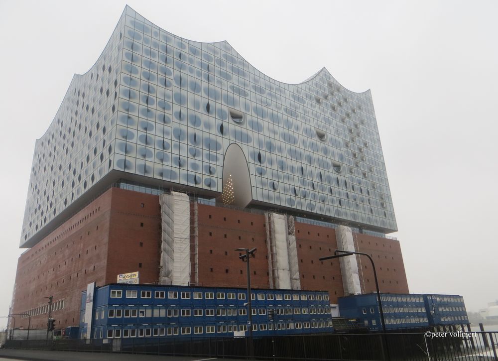 bald fertig - die Elbphilharmonie