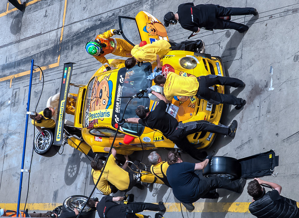 Bald schrauben sie wieder bei der VLN