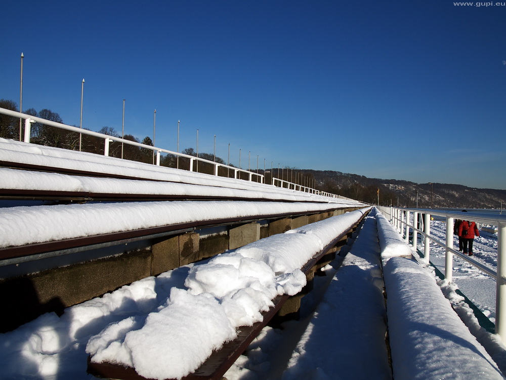 Baldeneysee Essen, Tribüne der Regattastrecke