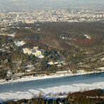 Baldeneysee und Villa Hügel mit Blick Richtung Essen-Stadtmitte am 6.  Januar 2009