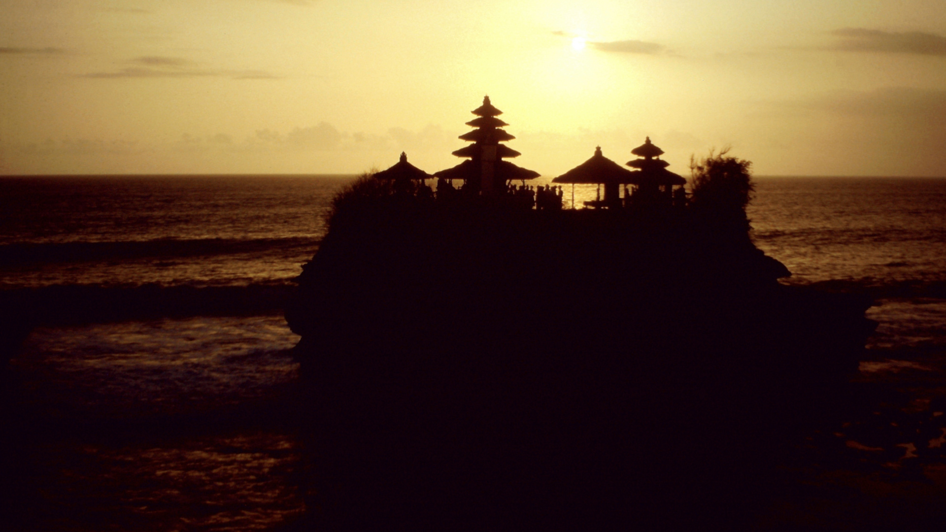 Bali (1983), Tanah Lot