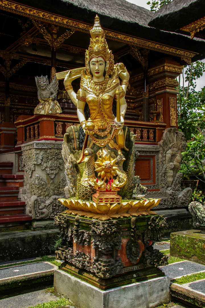 Bali - Dewi Saraswati.........