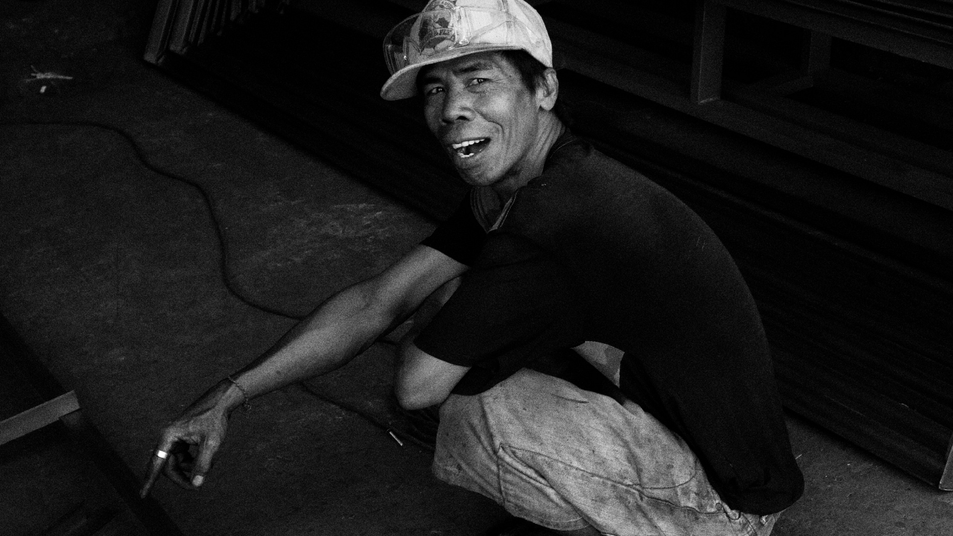 Bali-Street worker