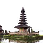 Bali tempel in dense fog