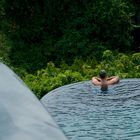 Bali / Ubud / Hanging Garden / Man in the pool