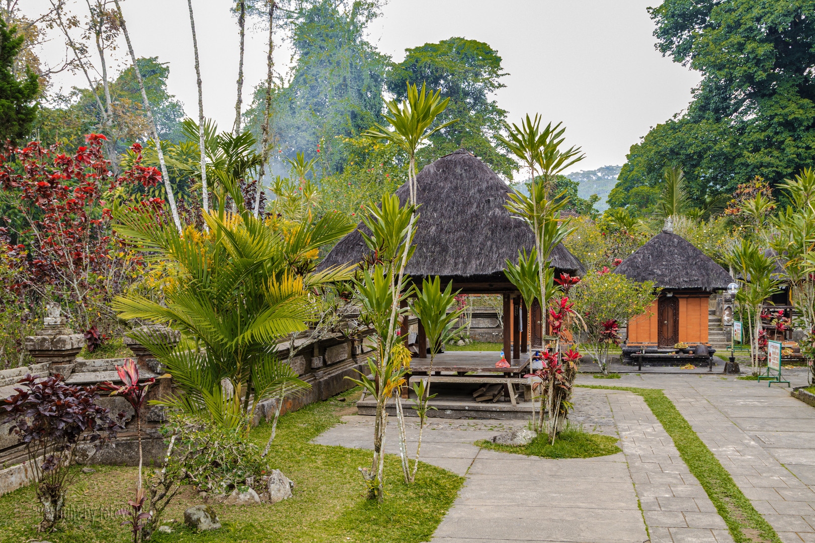 Bali - Urwaldtempel/Batukau 2