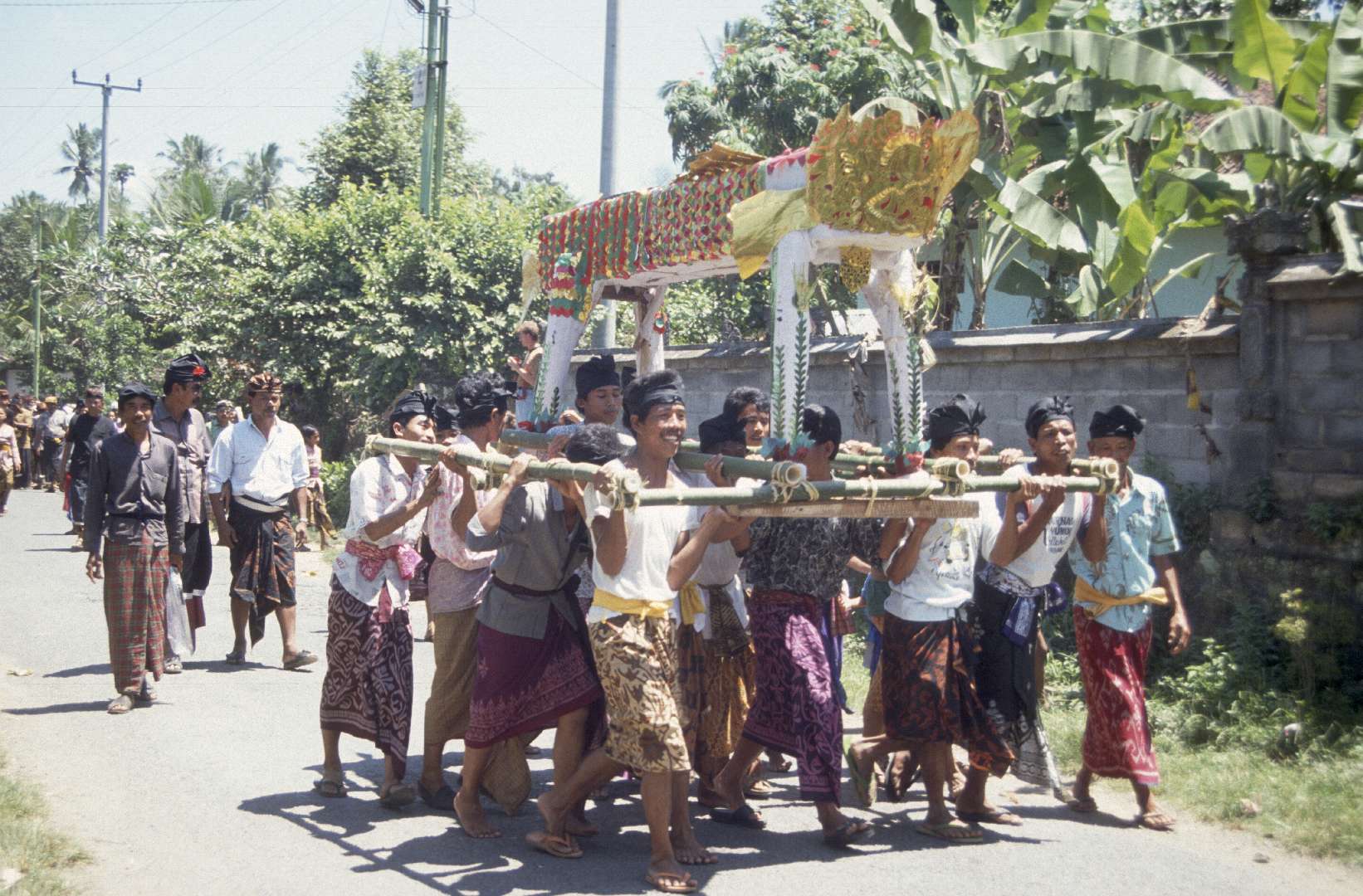 Bali - Zeremonie bei einer Totenverbrennung