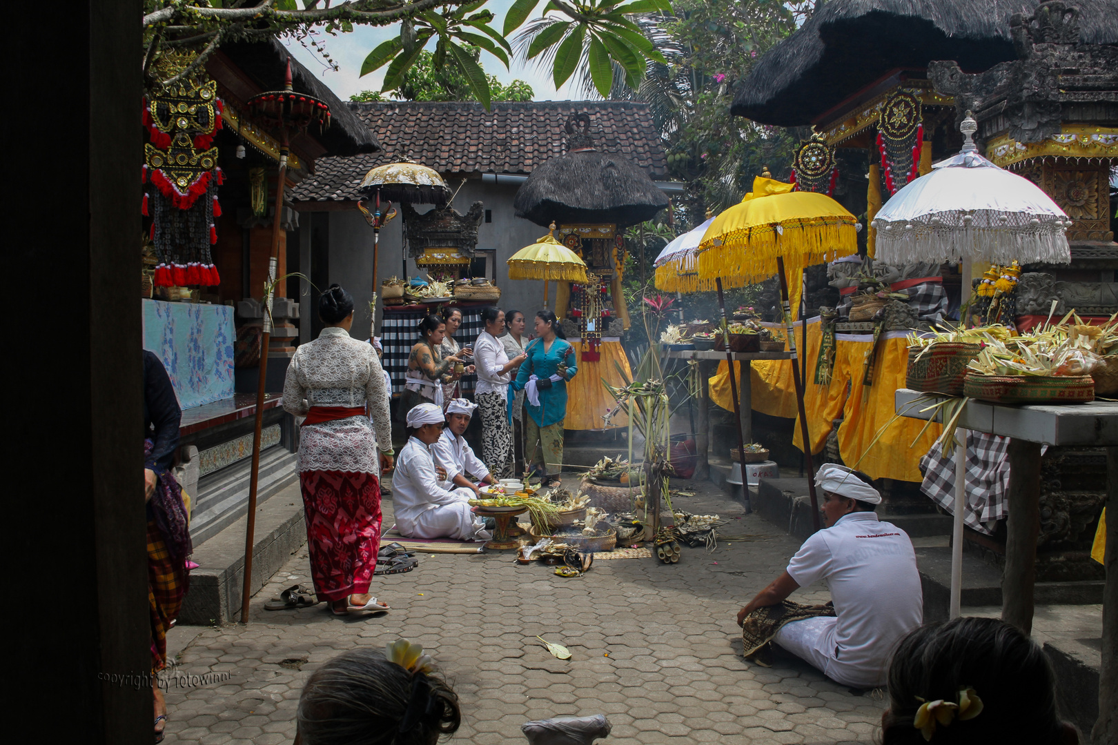 Bali - Zeremonie im Familientempel