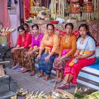 Balinese women join the wedding party