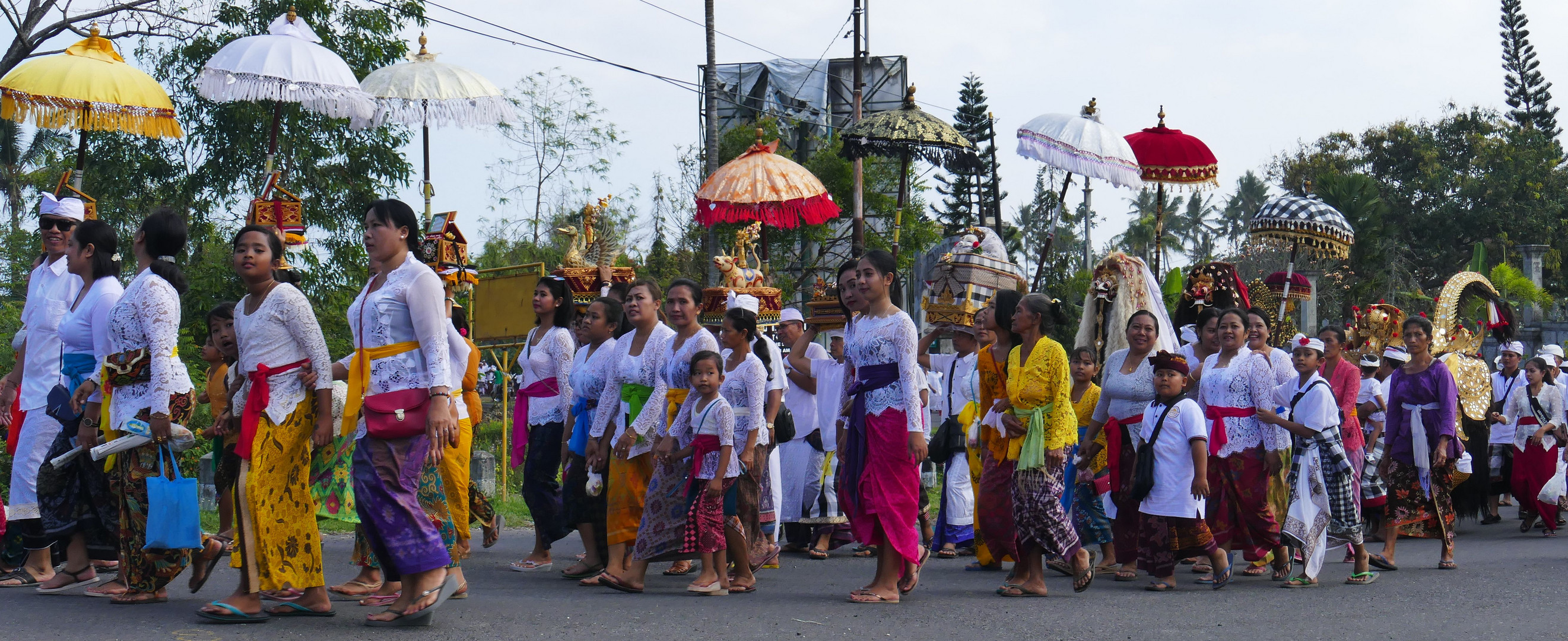 ...Bali`s Zeremonieen...