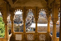 Balkon des Salim-Singh-Haveli in der Unterstadt von Jaisalmer