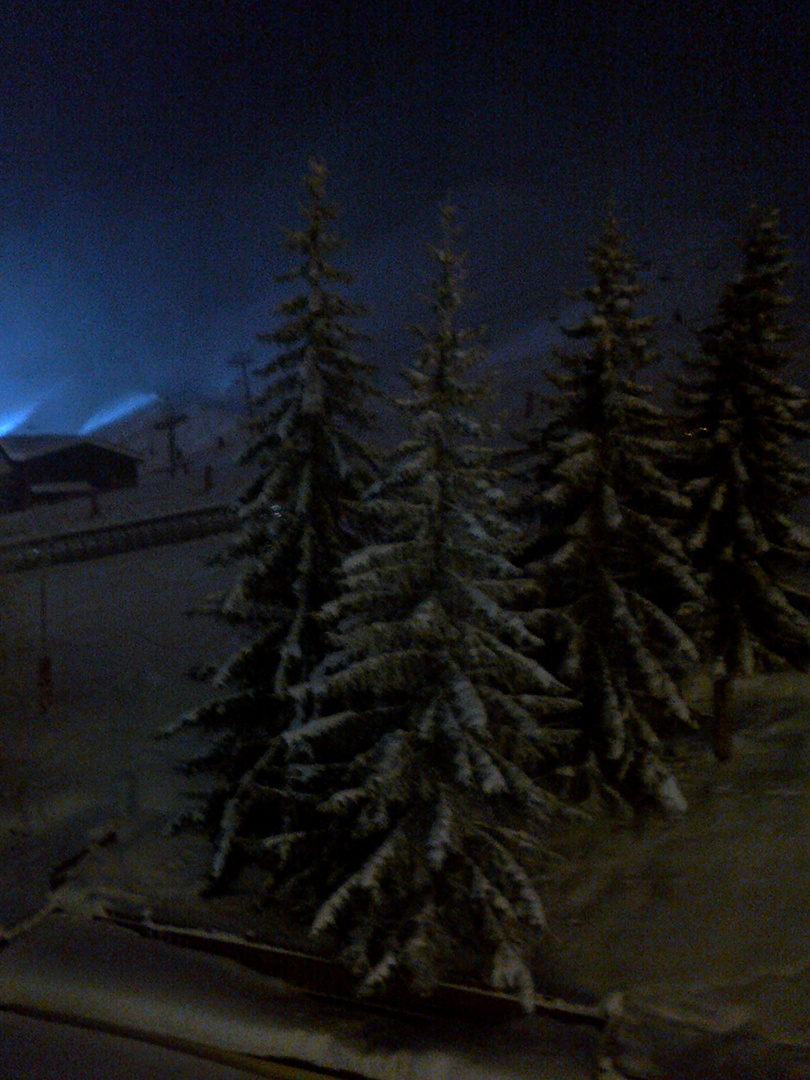 Balkonaussicht bei Nacht