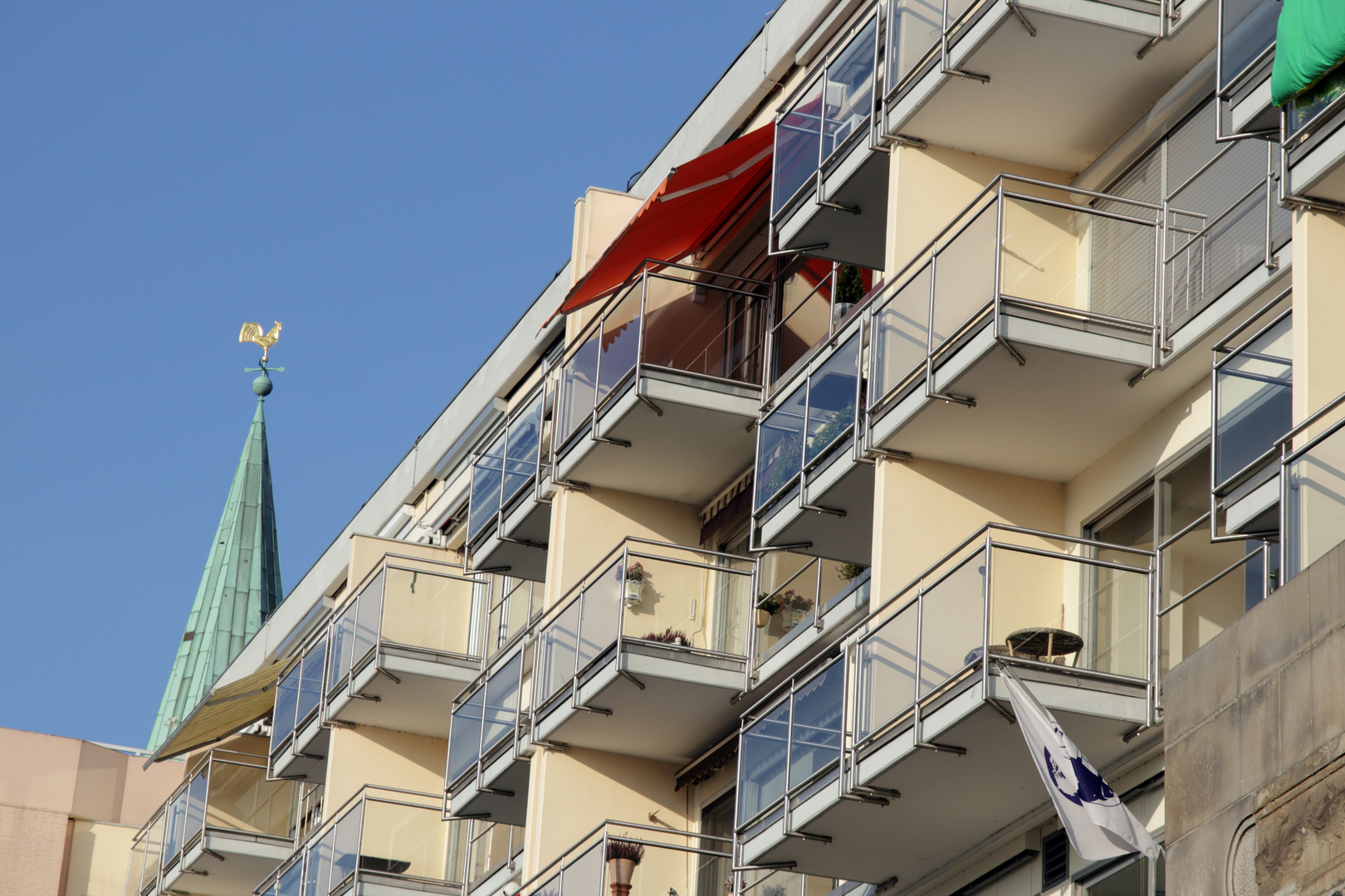 Balkone und Turm