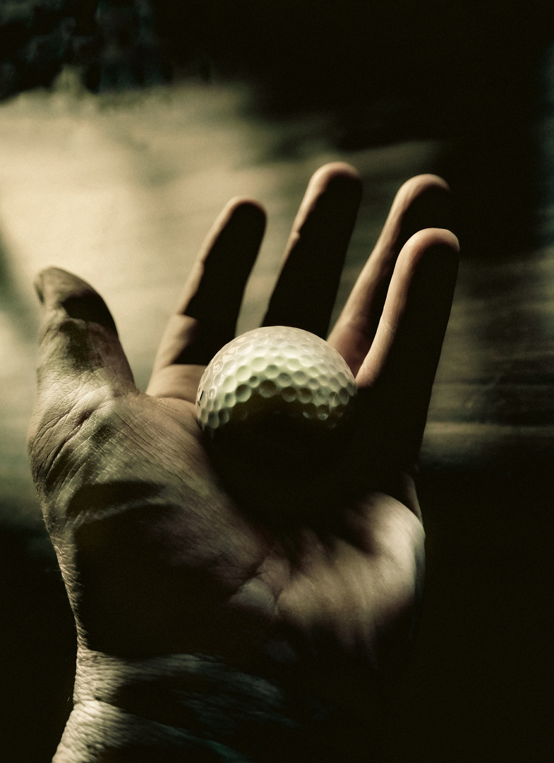 ball IN DER hand 