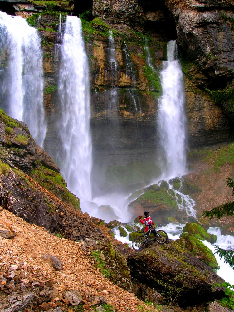 ballade a la cascade de st même (isère-38)