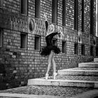 Ballerina in der City 2