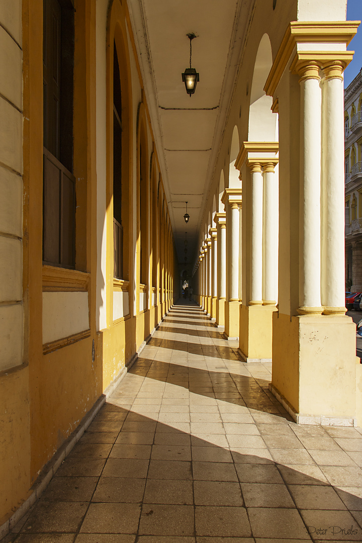 Ballettschule Havanna - Säulengang