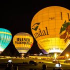 Ballon Anblasen in der Bonner Rheinaue