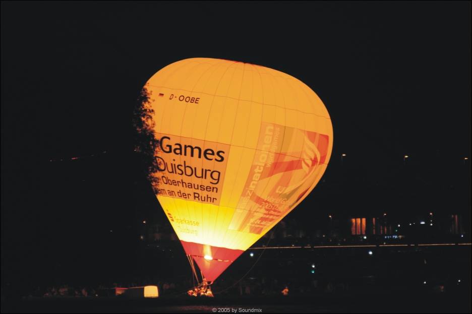 Ballon bei Nacht