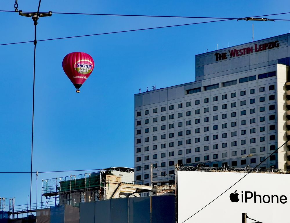 Ballon Hochhaus L p30-41-col +Foto +SinnSpruch