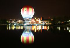 Ballon in der Nacht