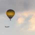 Ballon trifft Flieger