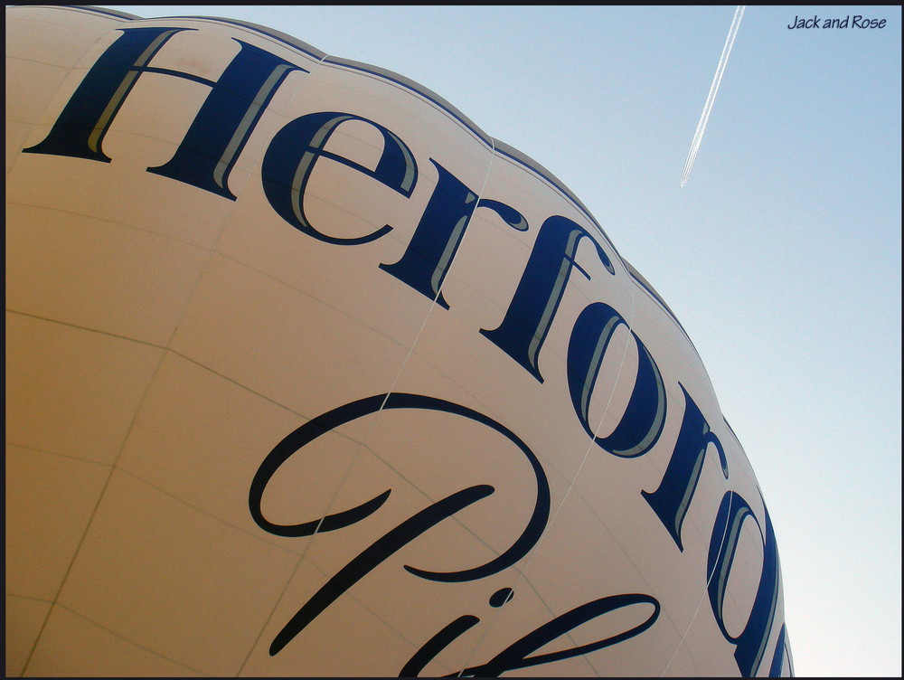 Ballon trifft Flugzeug :o)