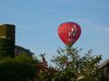 Ballon über`m Haus  Köln - Chorweiler 28.8.07 von stephan esser 