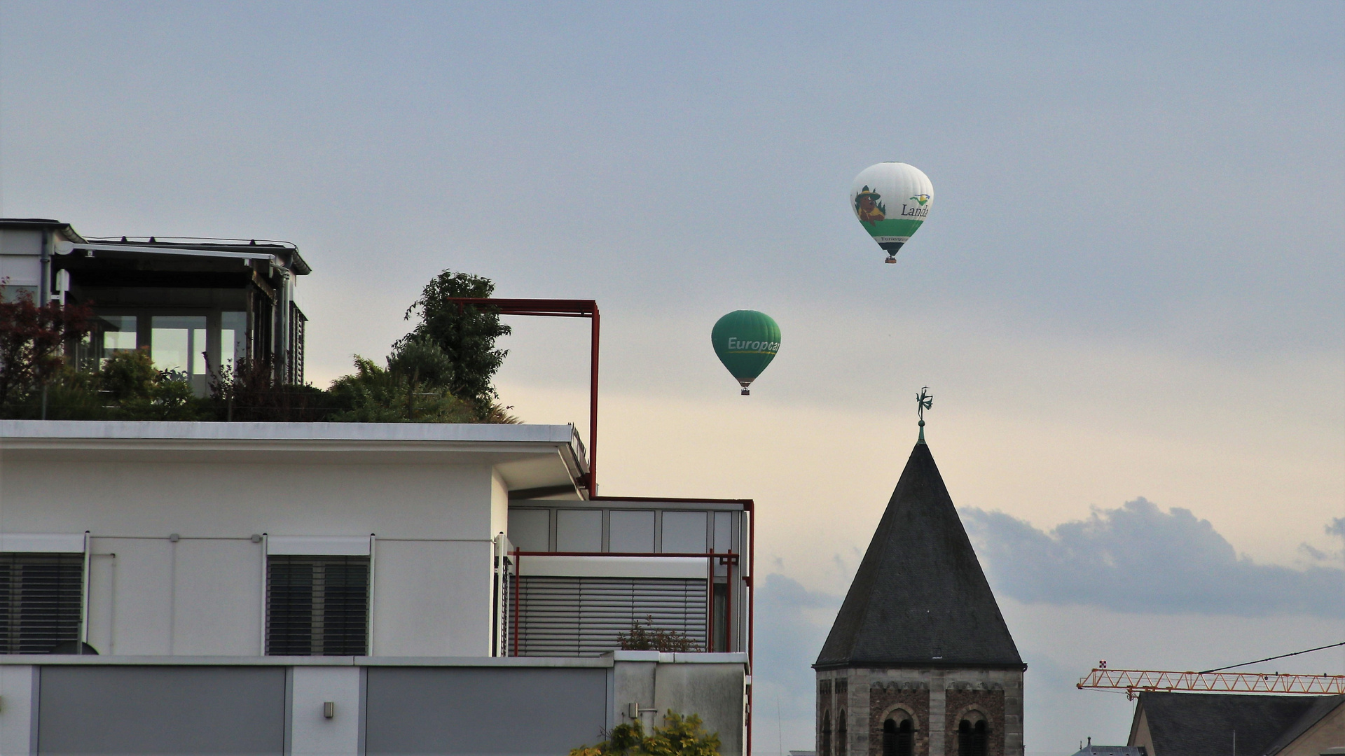 Ballonfahrer über Köln