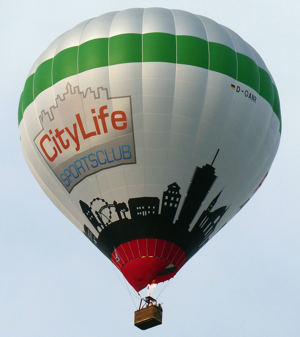 Ballonfahrt am Abend