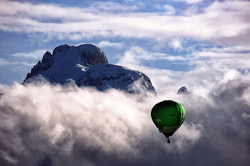 Ballonfahrt- Hoch über den Wolken