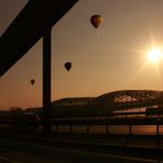 Ballonfahrt in den Sonnenuntergang