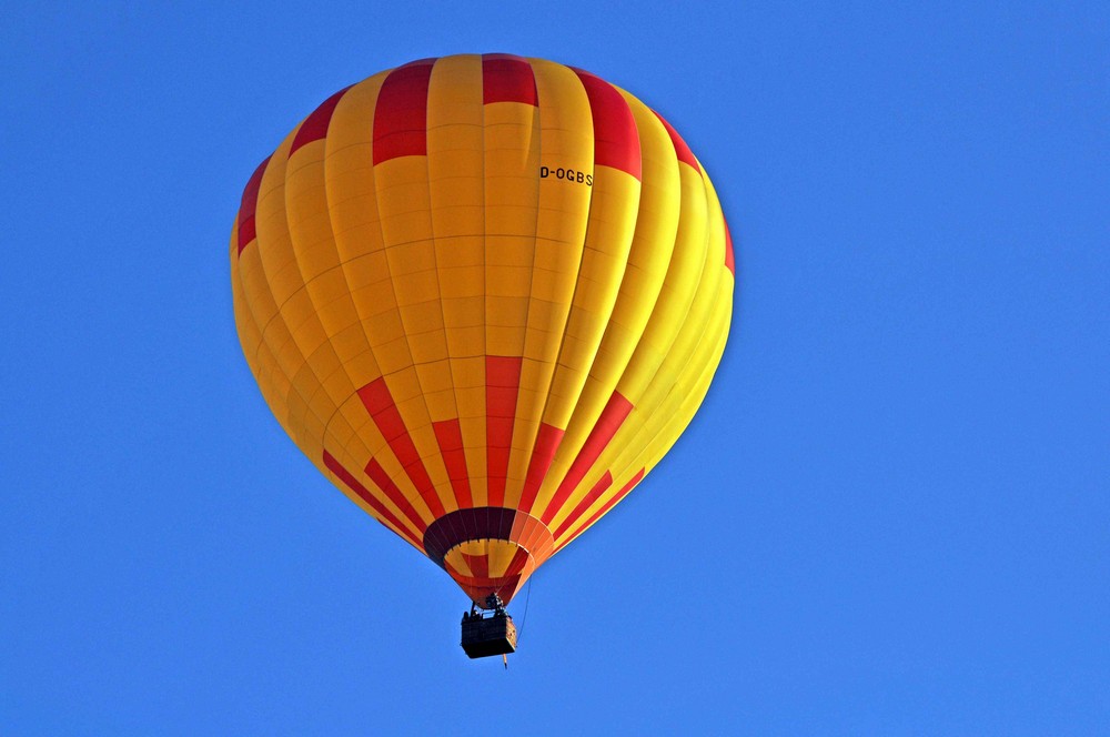 Ballonfahrt ins Blaue Foto & Bild | sport, flugsport, ballonsport