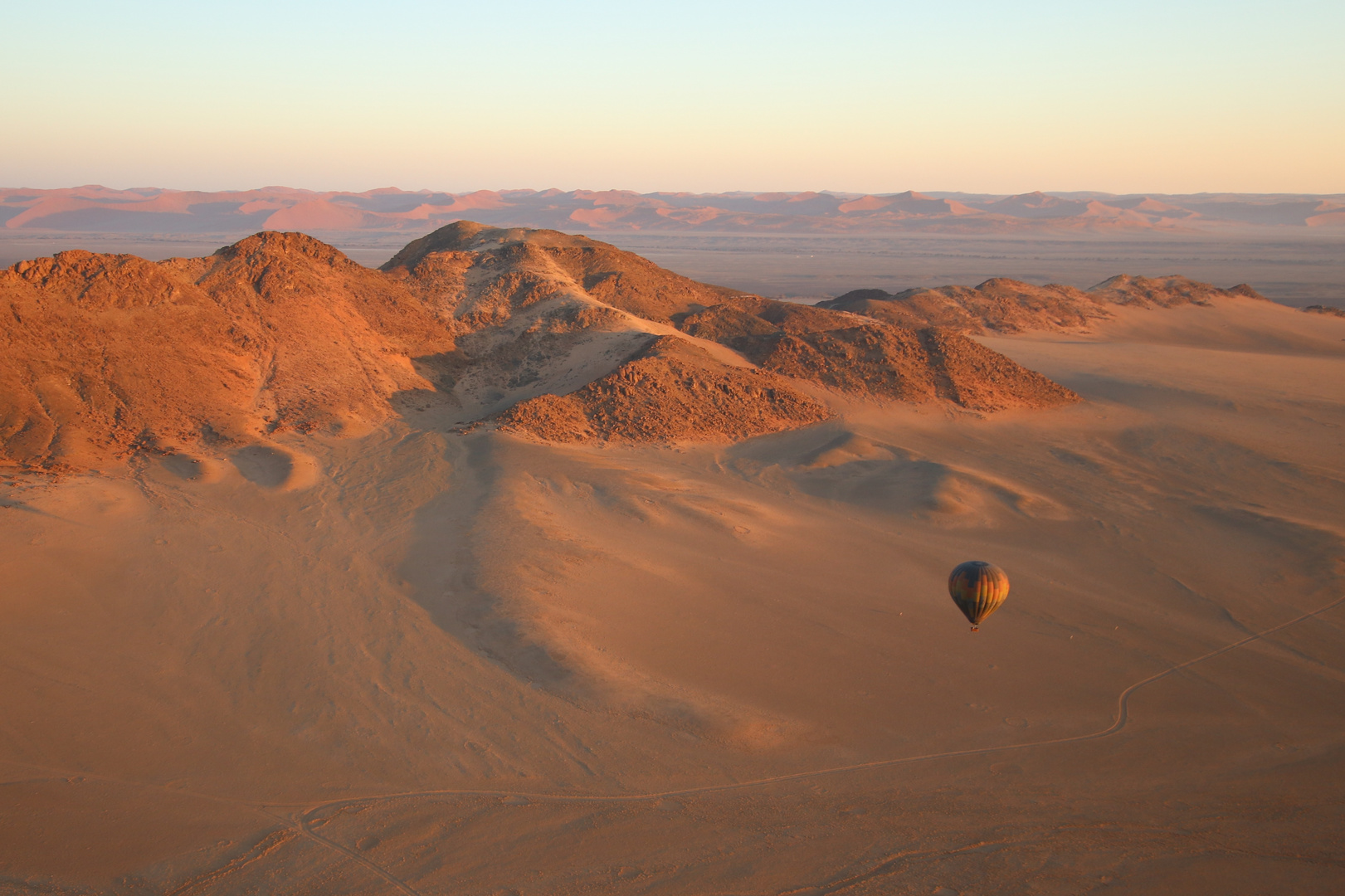 Ballonfahrt über der Namib