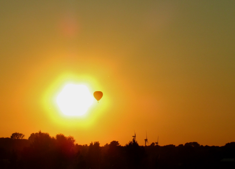 Ballonfahrt zur Sonne