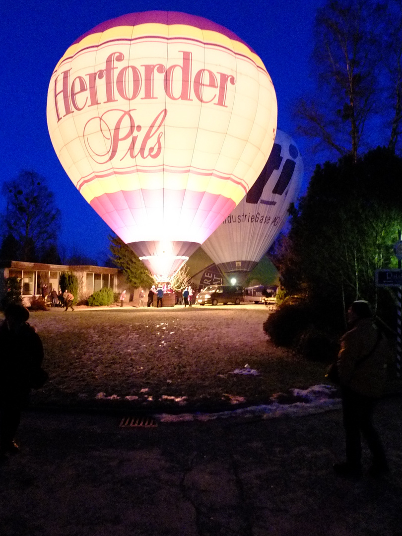 Ballonglühen an Neujahr in Bad Kohlgrub