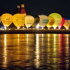 Ballonglühen in Düsseldorf am 15.08.2008 - mit Spiegelung