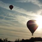 Ballons am Abendhimmel