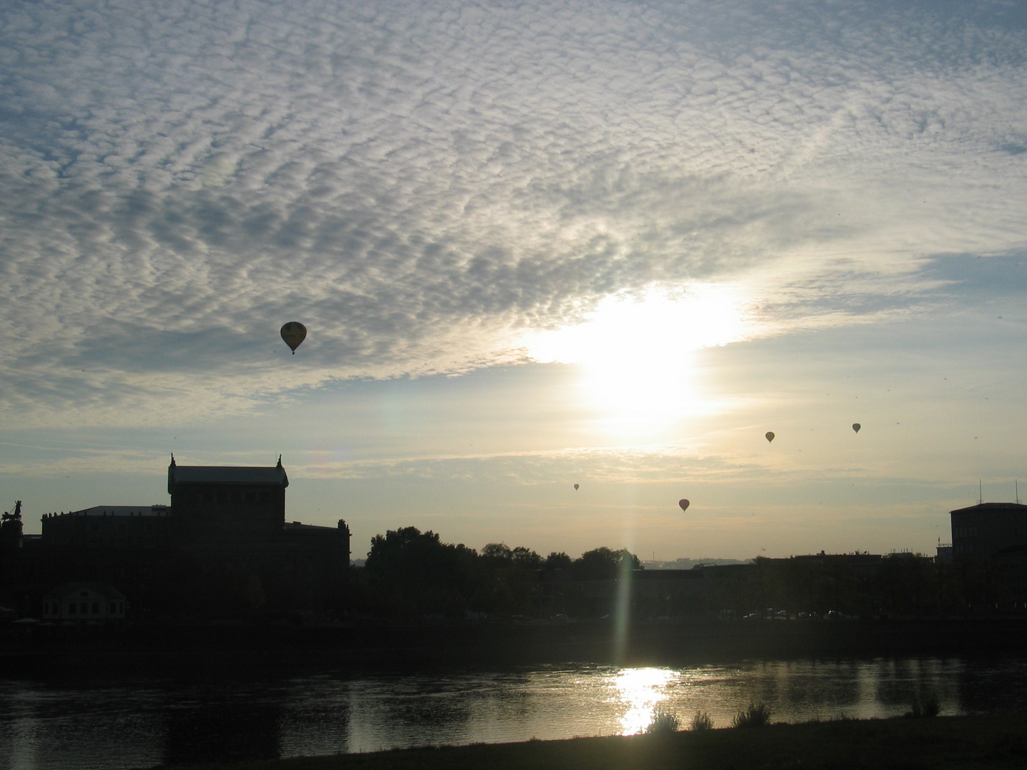 Ballons am Himmel