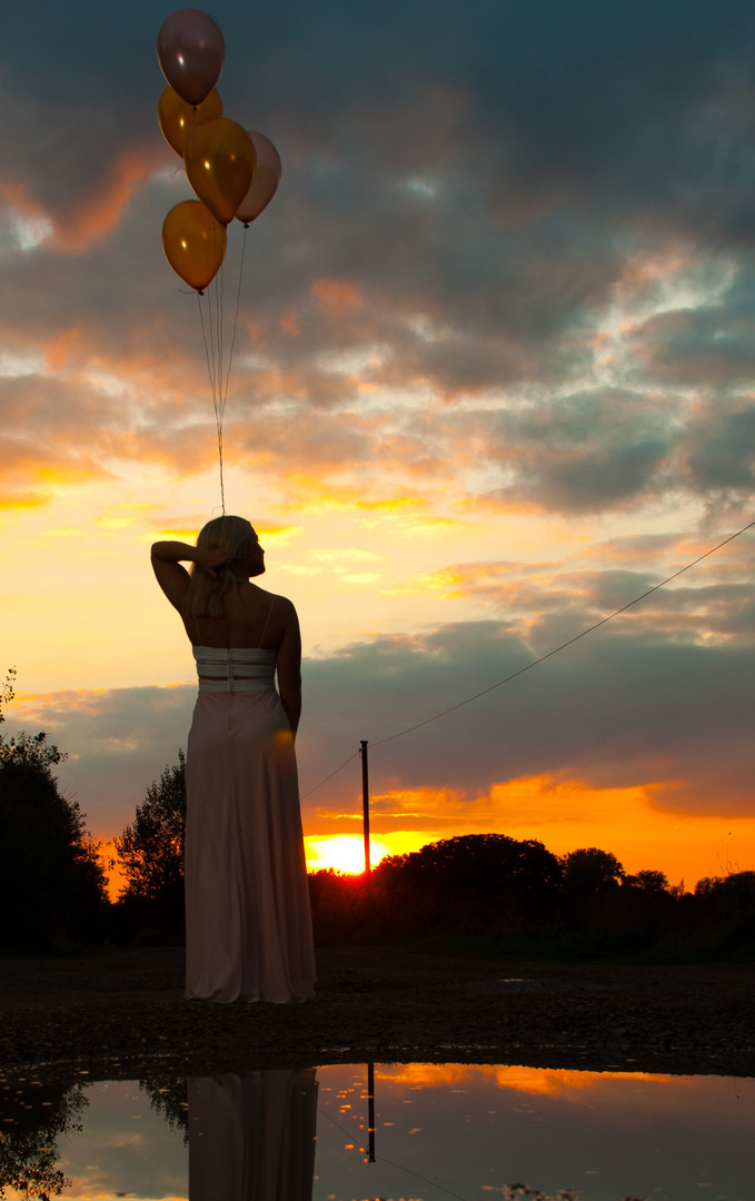 Ballons im Sonnenuntergang