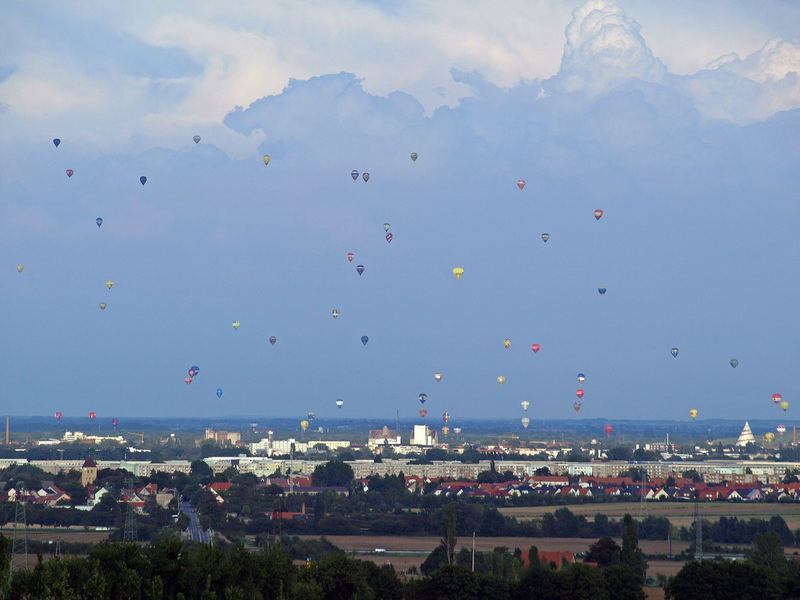 Ballons über Magdeburg