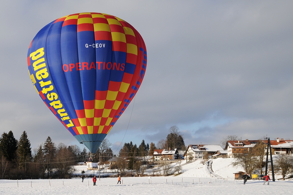 "Ballonsport" - Heißluftballon G-CEOV