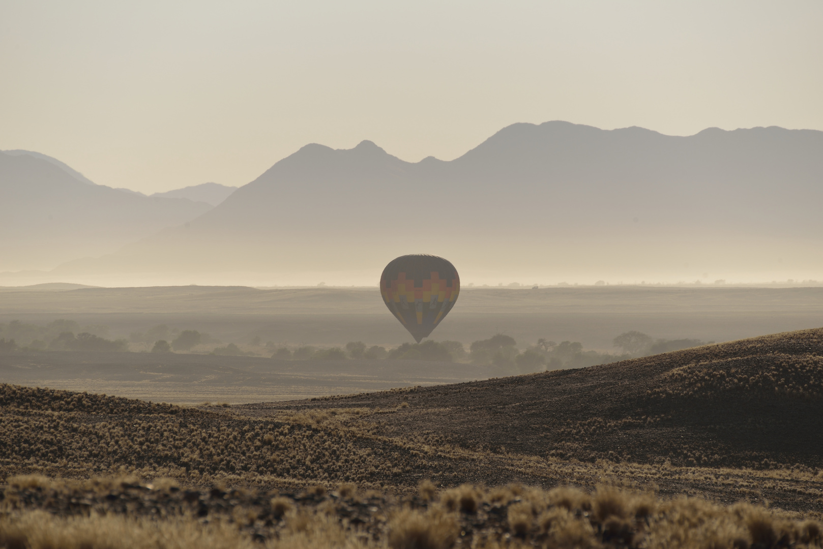 Ballonstart im Morgentau