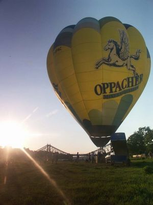 Ballonstart vorm blauen Wunder
