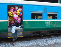 Ballonverkäufer in Yangon II