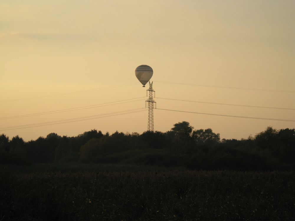 Balloon meets Mast