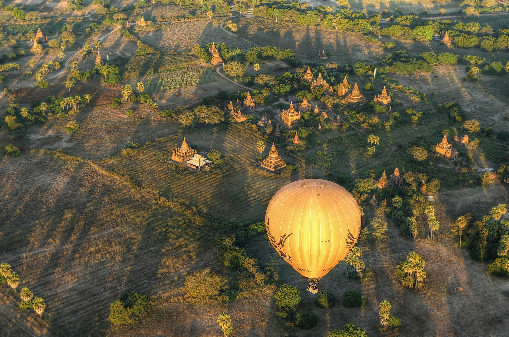 Balloon over Bagan