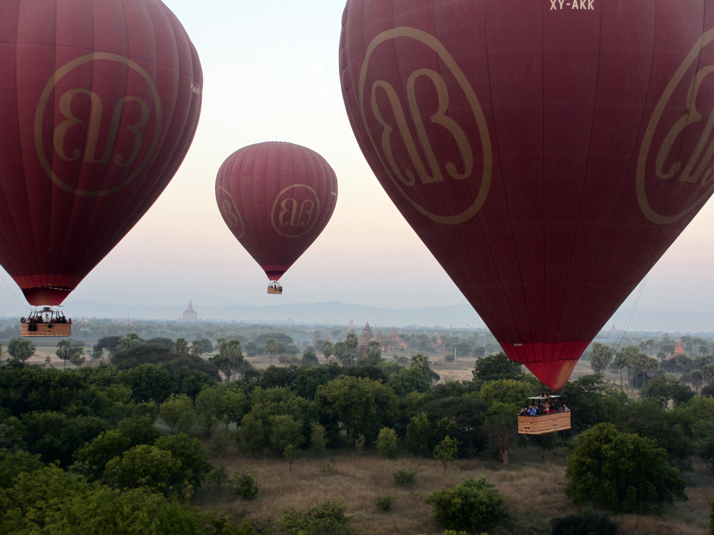 Balloon over Bagan