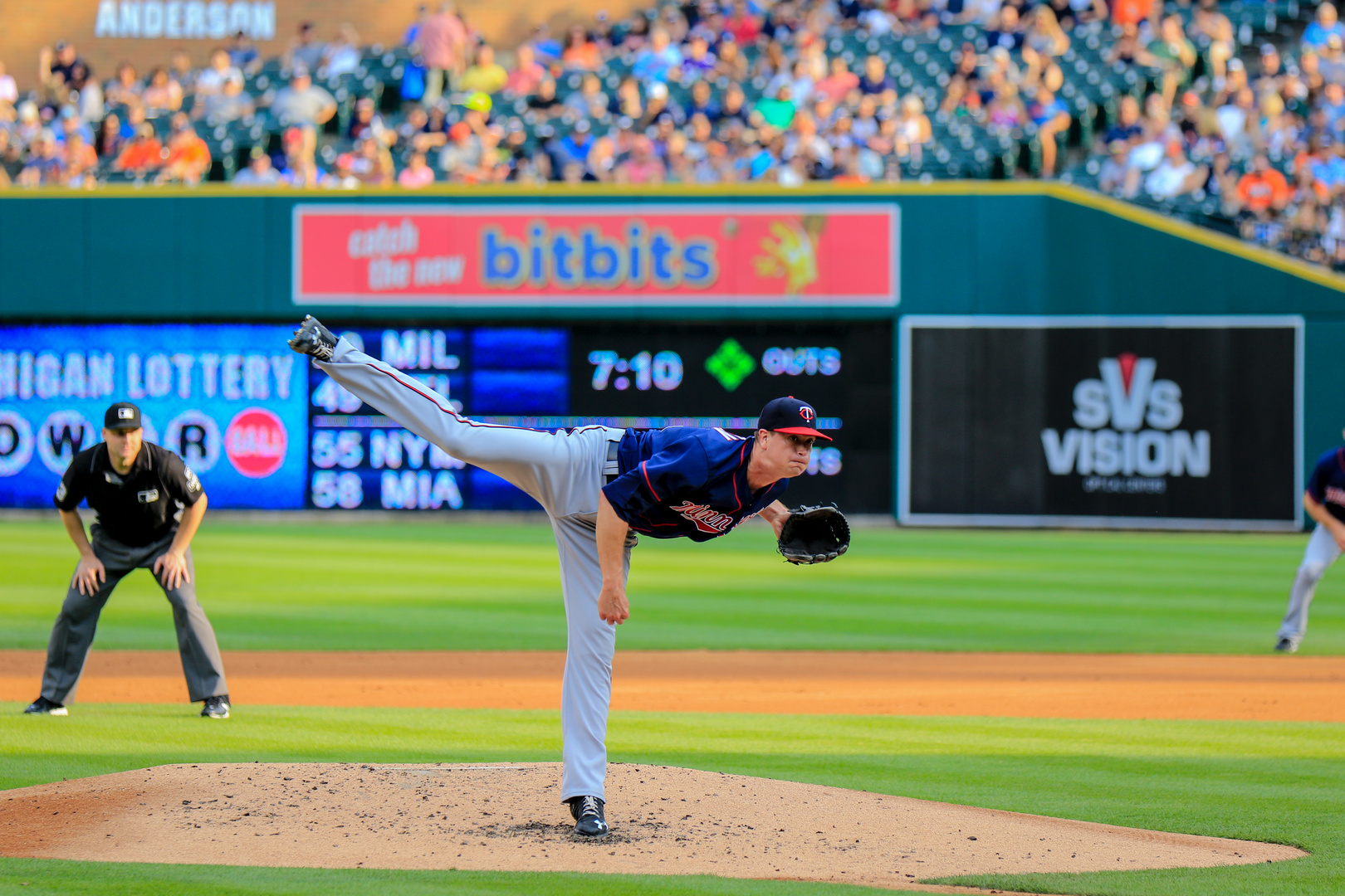 Ballpark Ballet - Detroit Tigers vs. Minnesota Twins